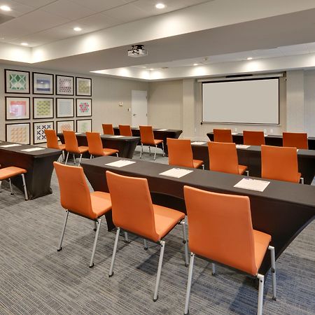 Holiday Inn Express & Suites Irving Conv Ctr - Las Colinas By Ihg מראה חיצוני תמונה