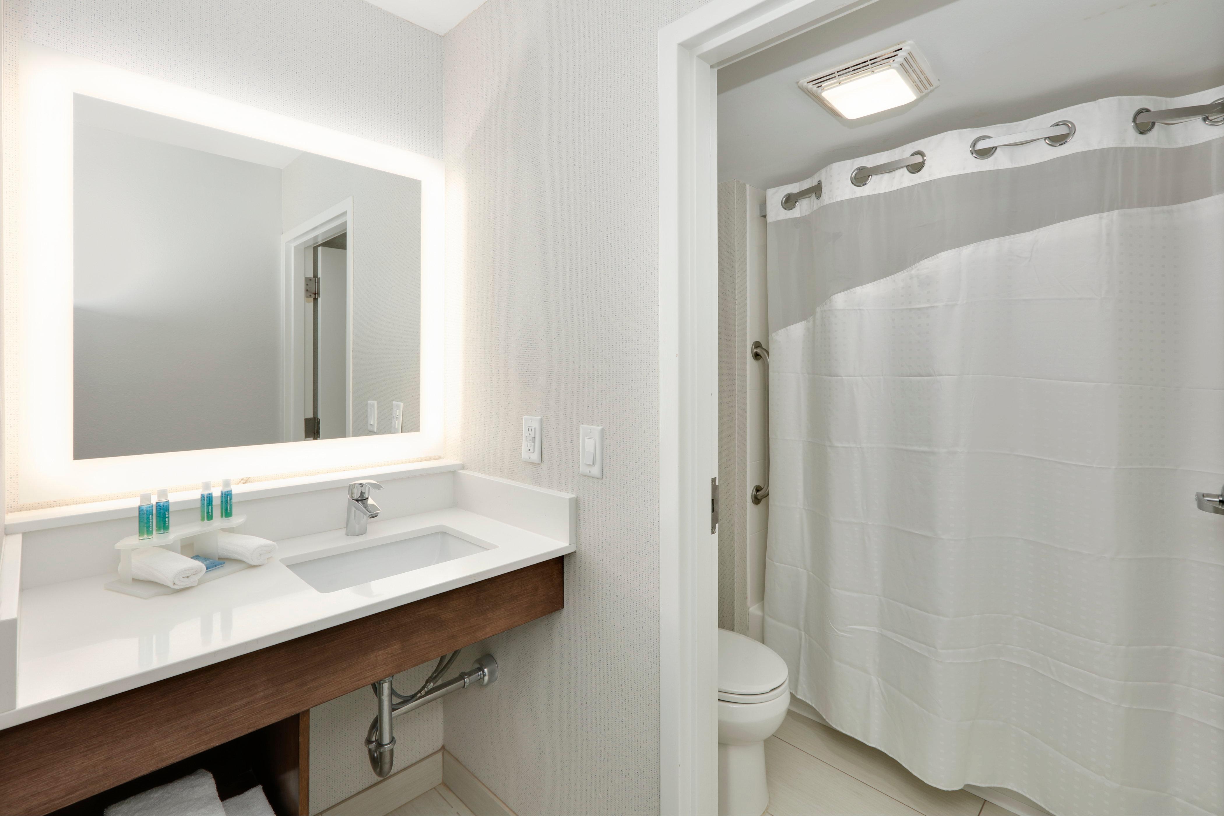 Holiday Inn Express & Suites Irving Conv Ctr - Las Colinas By Ihg מראה חיצוני תמונה