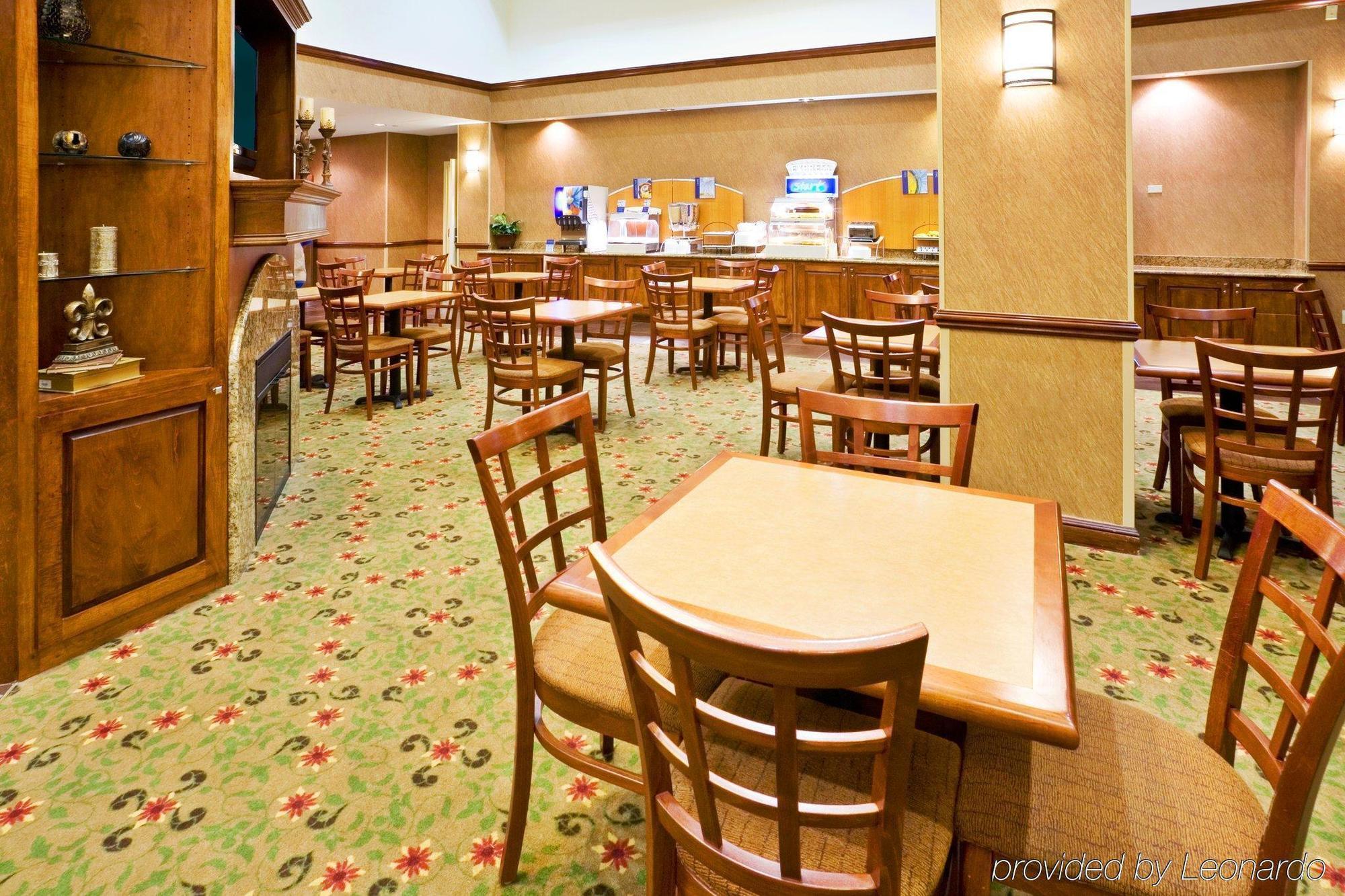 Holiday Inn Express & Suites Irving Conv Ctr - Las Colinas By Ihg מראה חיצוני תמונה