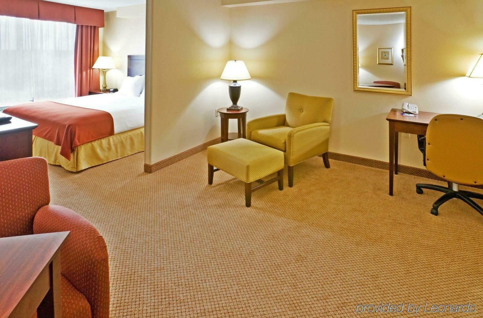 Holiday Inn Express & Suites Irving Conv Ctr - Las Colinas By Ihg מראה חיצוני תמונה